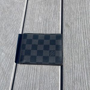 Louis Vuitton mens wallet